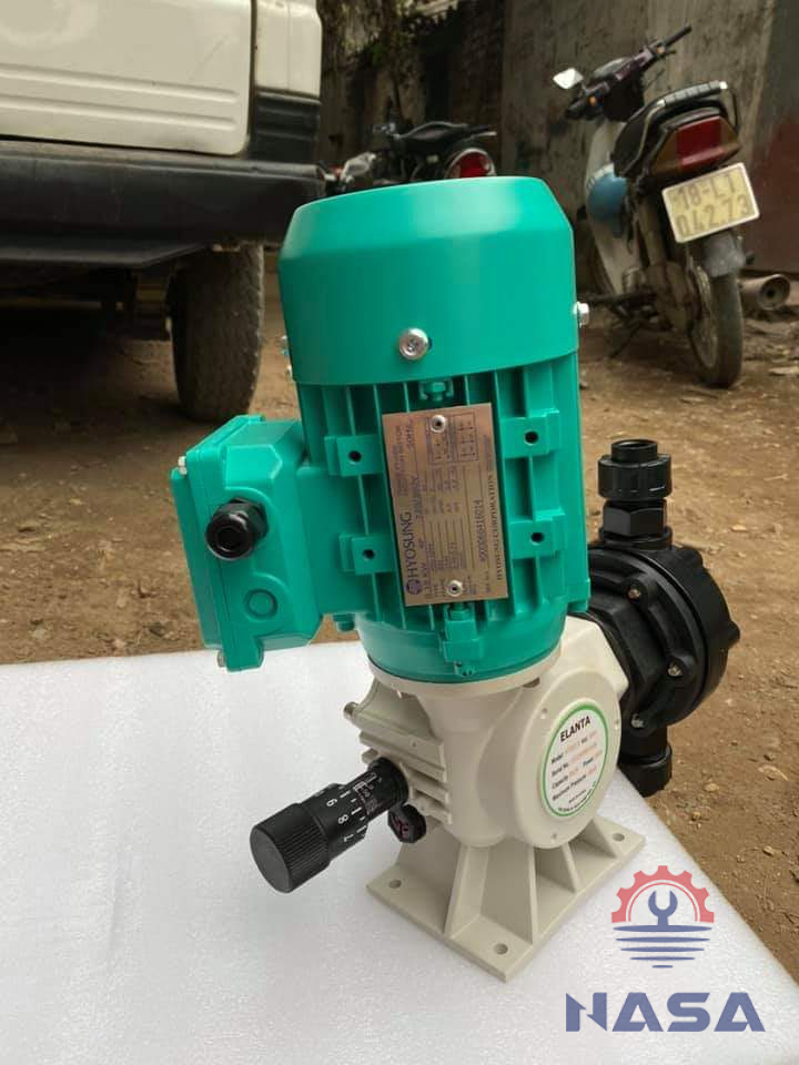 AT4 Máy bơm định lượng Elanta AT