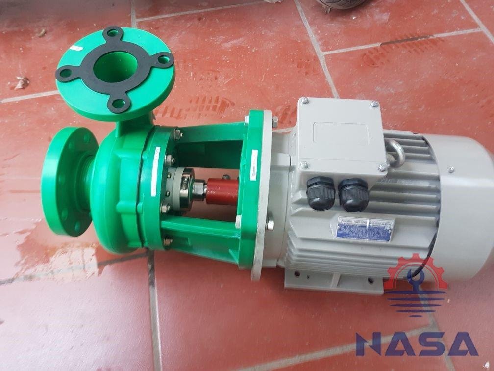 Bơm-Hóa-Chất-Đầu-Nhựa
